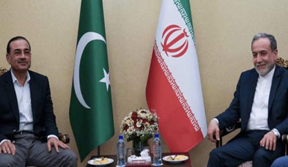 امریکا ایران ثالثی کوششیں، تہران میں فیلڈ مارشل عاصم منیر کی ایرانی وزیرِ خارجہ عباس عراقچی سے ملاقات
