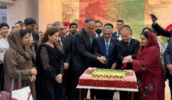 پاک چین دوستی ملک میں غیرمعمولی قومی اتفاقِ رائے کی حیثیت رکھتی ہے، احسن اقبال
