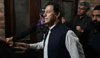 اڈیالہ جیل: بانی پی ٹی آئی کے میڈیکل ٹریٹمنٹ سے متعلق وکالت ناموں پر دستخط کروادیے گئے