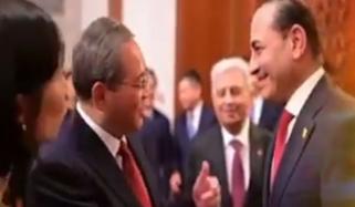 فیلڈ مارشل عاصم منیر کی چینی وزیراعظم لی چیانگ سے غیر رسمی ملاقات