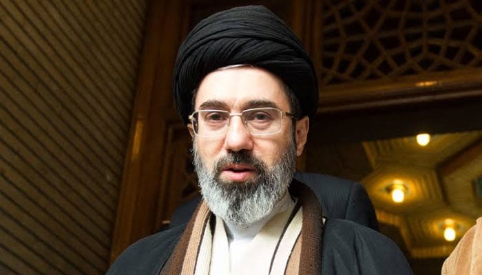 آیت اللہ سید مجتبٰی خامنہ ای(فائل فوٹو)۔