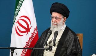 علی خامنہ ای کی نماز جنازہ ادا کردی گئی، برطانوی اخبار کا دعویٰ