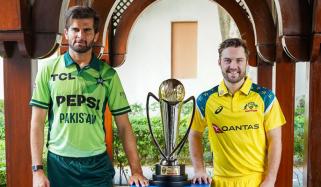 پہلا ون ڈے: پاکستان کا آسٹریلیا کیخلاف ٹاس جیت کر بولنگ کا فیصلہ