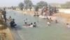 کراچی: حب نہر میں نہانے پر پابندی کی خلاف ورزی، 35 سے زائد افراد گرفتار 