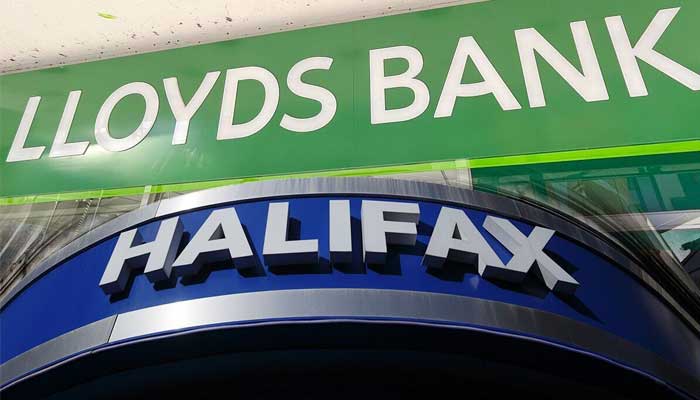 Is Lloyds bank and Halifax down? Users report widespread disruption
