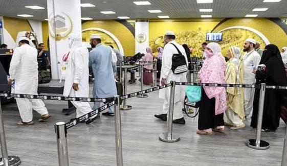 حج پرواز 20 گھنٹے تاخیر سے بالآخر جدہ سے کراچی ایئر پورٹ پہنچ گئی