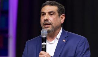 غزہ میں خدمات انجام دینے والے ڈاکٹر آدم حماوی امریکی ایوانِ نمائندگان کے مضبوط امیدوار بن گئے