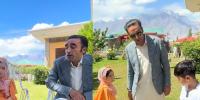 بلاول بھٹو کی گلگت میں وی لاگر شیراز اور مسکان سے ملاقات