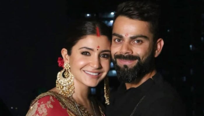 Anushka Sharma, Virat Kohli steal hearts with heartfelt gestures