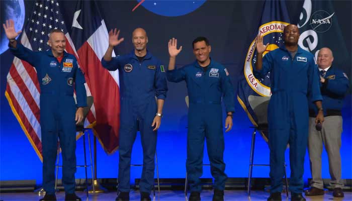 NASA unveils Artemis III crew before 2027 lunar mission