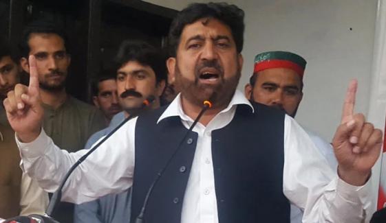 خیبر پختونخوا کابینہ میں بچوں اور ناتجربہ کار لوگوں کو شامل 