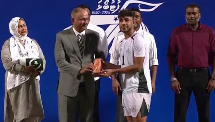 پاکستان کے شائق دوست کو فائنل کا بہترین کھلاڑی قرار دیا گیا۔- فوٹو: اسکرین گریب