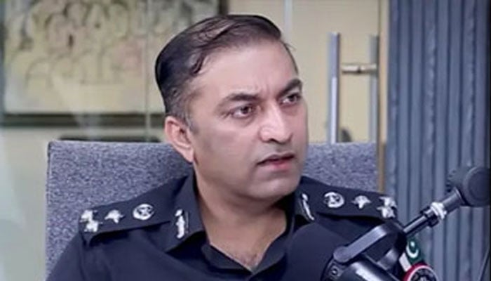 ڈی آئی جی ضلع جنوبی کراچی اسد رضا—فائل فوٹو