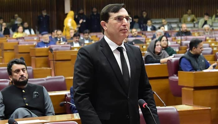 پاکستان تحریک انصاف (پی ٹی آئی) کے چیئرمین بیرسٹر گوہر—فائل فوٹو