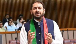 اسپیکر قومی اسمبلی نے پی ٹی آئی رکن اقبال آفریدی کو معطل کر دیا 