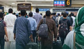 2025 میں7 لاکھ سے زائد پاکستانی روزگار کیلئے بیرون ملک گئے، قومی اقتصادی سروے
