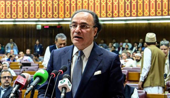 وزیر خزانہ محمد اورنگزیب نے بجٹ 27-2026 پیش کردیا