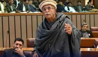 کیا جیتے ہوئے لوگوں کو ہروانا آئین کی خلاف ورزی نہیں ہے؟: محمود اچکزئی