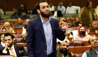 تاریخ اس قدم کو یاد رکھے گی جب وزیراعظم شہباز شریف نے نعرہ لگایا میں ریاست کو بچاؤں گا، عطا تارڑ