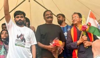 اداکار پرکاش راج بنگلور میں نوجوانوں کے احتجاج میں شامل، مودی حکومت پر کڑی تنقید