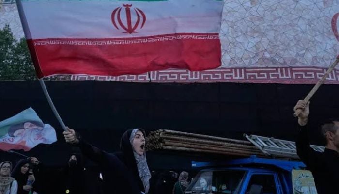 US and Iran reach historic ceasefire agreement to open Strait of Hormuz