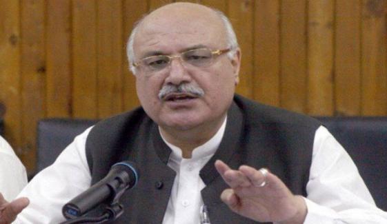 وفاقی حکومت نے دن دہاڑے خیبر پختونخوا کے 109 ارب پر ڈاکا ڈالا، میاں افتخار