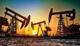 امریکا ایران ڈیل، تیل کی قیمتوں میں 4 فیصد سے زائد کمی