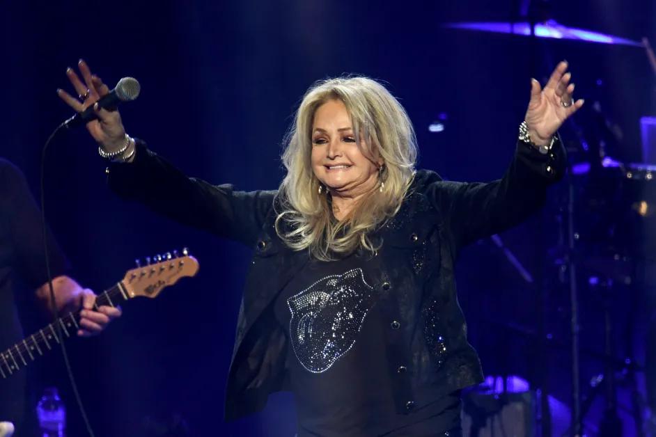 Bonnie Tyler recovery update after intestinal surgery and intensive care stay