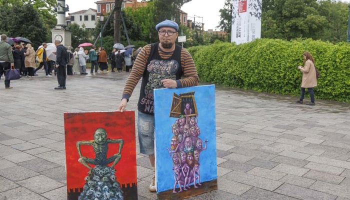 Anti-Putin artist Semyon Skrepetsky shot dead in Poland
