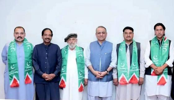 گلگت بلتستان انتخابات، 4 کامیاب آزاد امیدوار استحکام پاکستان پارٹی میں شامل