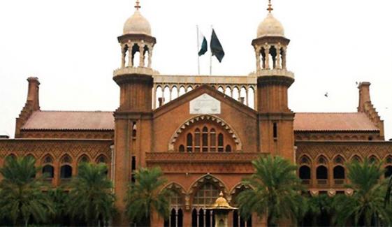 والدین کسی سمجھوتے کے ذریعے نابالغ بچے کے نان نفقہ، وراثتی حقوق ختم نہیں کر سکتے، لاہور ہائیکورٹ