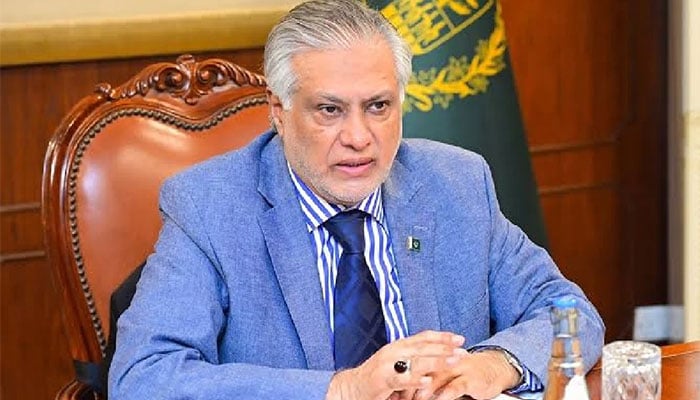 اسحاق ڈار: فائل فوٹو