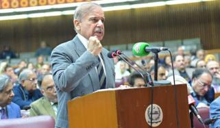 وزیرِ اعظم کا آج پیٹرولیم مصنوعات کی قیمتوں میں خاطر خواہ کمی کرنے کا اعلان