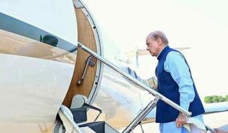 وزیراعظم اعلیٰ سطح کے وفد کے ہمراہ سوئٹزر لینڈ روانہ