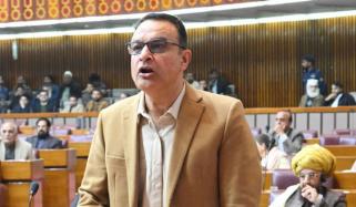 نور عالم خان نارکوٹکس کنٹرول ڈویژن کی کٹوتی تحاریک پر پھٹ پڑے