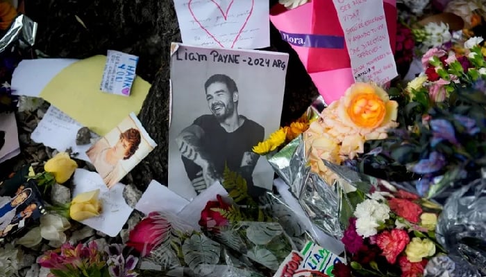 Fans mourn Liam Payne death