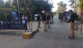 آزاد کشمیر پولیس نے اسلحہ راولاکوٹ لے جاتے ہوئے 2 ملزمان گرفتار کرلیے