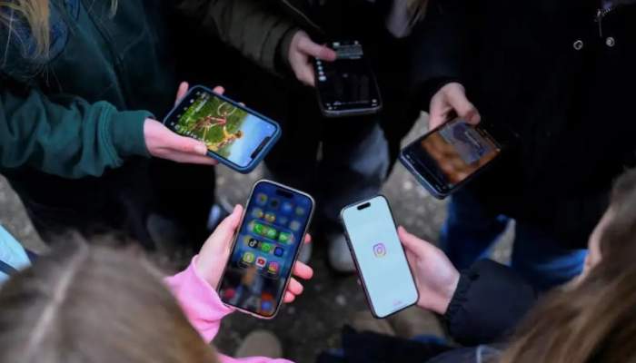 Australia doubles under-16 ban fines: ‘Too many children on social media’