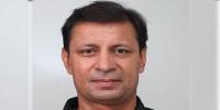 راشد ریاض کا بطور ٹیسٹ امپائر پہلا میچ کل