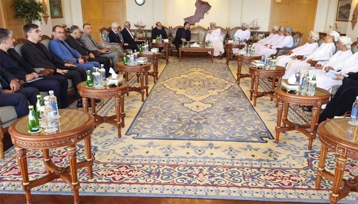 عمان، ایران کا آبنائے ہرمز پر رابطہ اور تعاون بڑھانے پر اتفاق