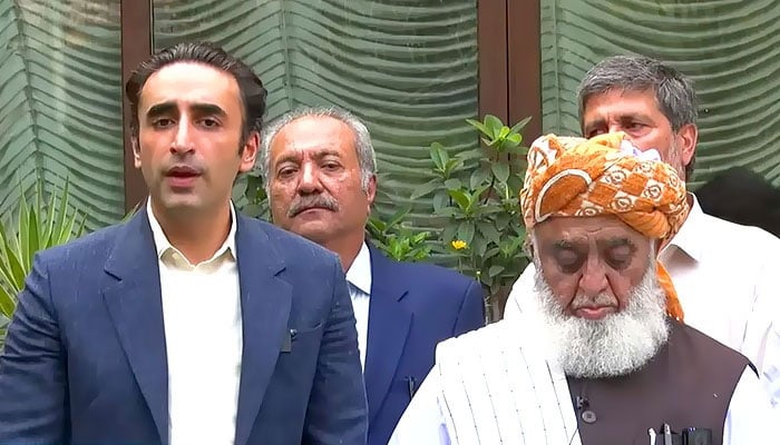 فوٹو: اسکرین گریب