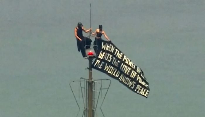 Russian climbers arrested after scaling Empire State Building