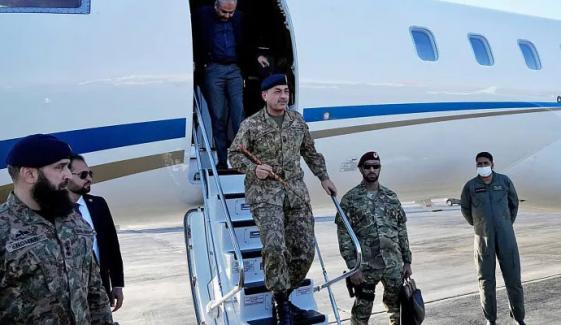 فیلڈ مارشل سید عاصم منیر آیت اللّٰہ علی خامنہ ای کی نمازِ جنازہ میں شرکت کیلئے ایران پہنچ گئے