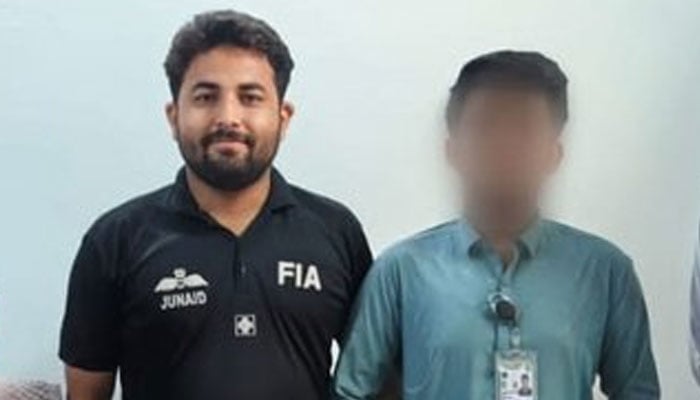 — تصویر بشکریہ سوشل میڈیا