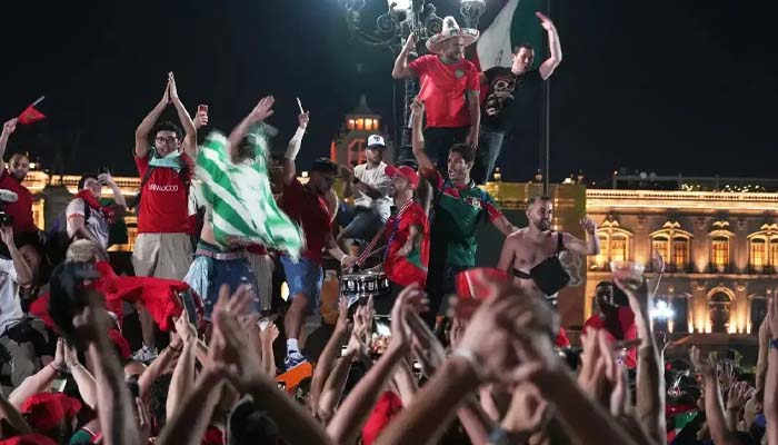 England receive frosty welcome in Mexico ahead of World Cup clash with co-hosts