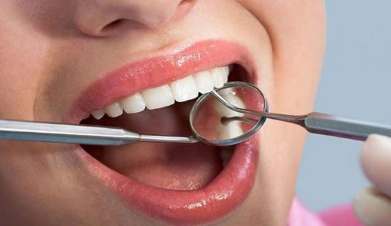 مسوڑھوں سے خون آنا کس جان لیوا بیماری کی علامت ہو سکتی ہے؟