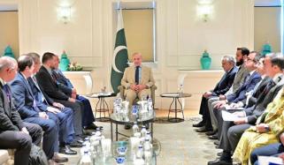 استنبول: وزیرِ اعظم شہباز شریف کی ترک سرمایہ کاروں سے ملاقاتیں، اقتصادی تعاون کے نئے دور کا آغاز