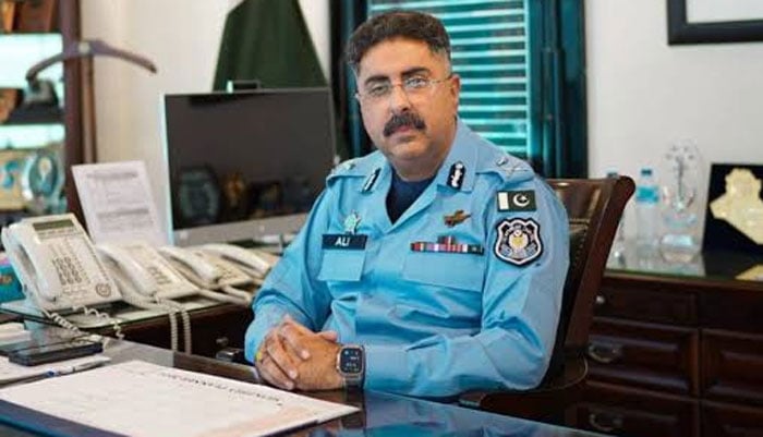 آئی جی اسلام آباد کی گروپ کیپٹن عاصم کے قتل میں ملوث ملزم کی گرفتاری کی تصدیق