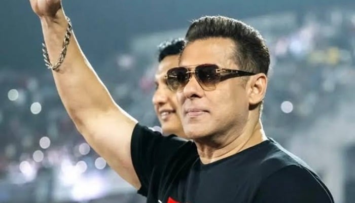 Salman Khan issues first statement after ‘Maatrubhumi’ hits roadblock