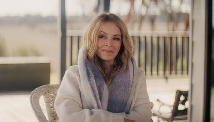Kylie Minogue receives apology from PM Anthony Albanese over sexist remarks